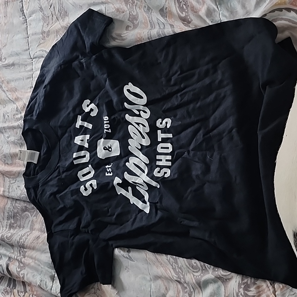 Black tshirt size small plain back euc